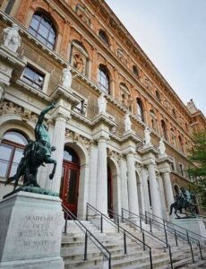 Akademie Der Bildenen Kuenste Akademiegebaeude Schillerplatz