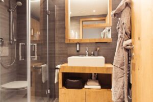 Lehrbetrieb All Suite Resorts Badezimmer Mit Dusche