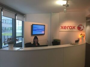 Xerox Mitarbeitern am Empfang