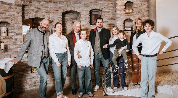 2024 01 .familienfoto Condotta Kopie.jpg